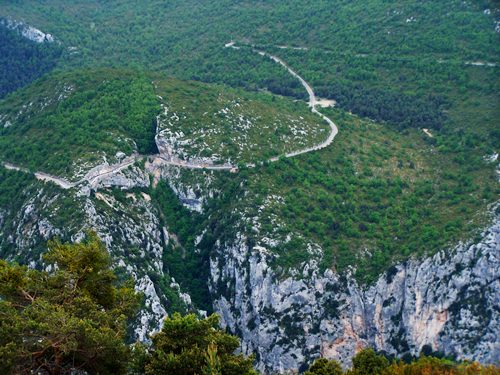 Canyon du
                              Verdun, route des Cretes